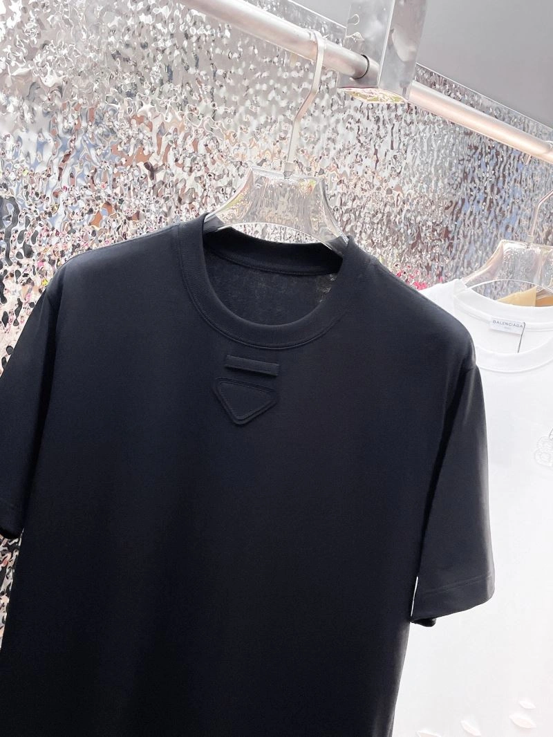 Refined Prada T-Shirts 170608