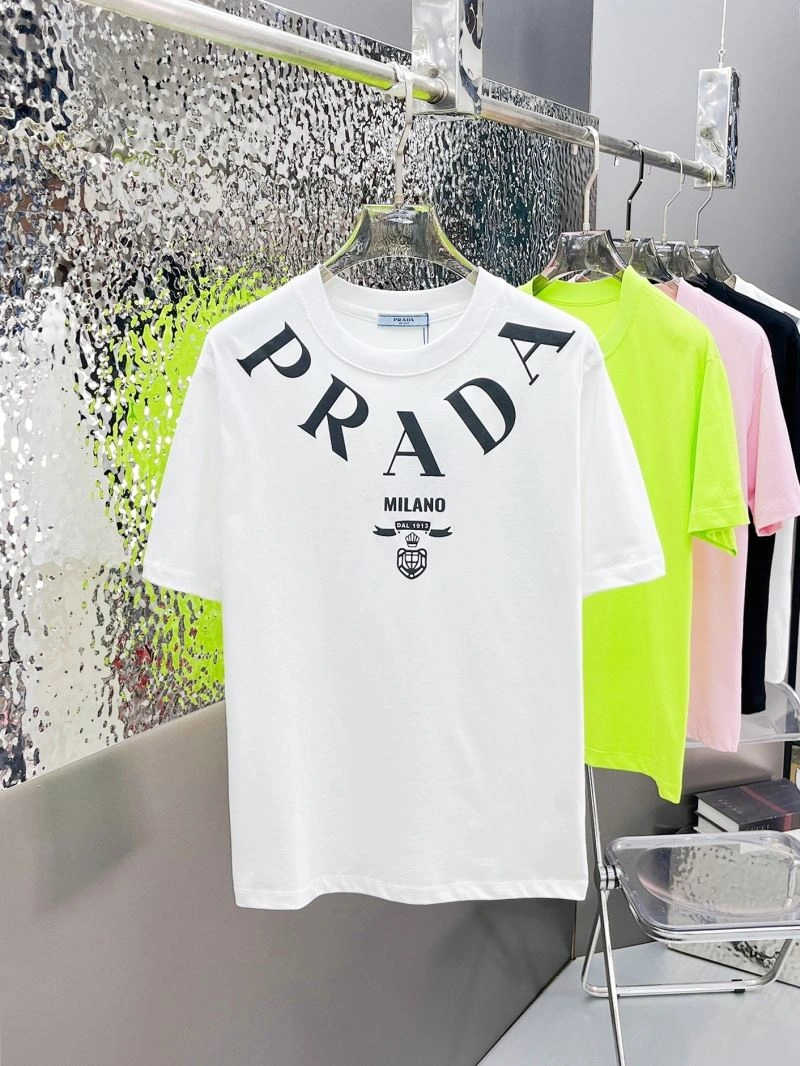 Lightweight Prada T-Shirts 170635