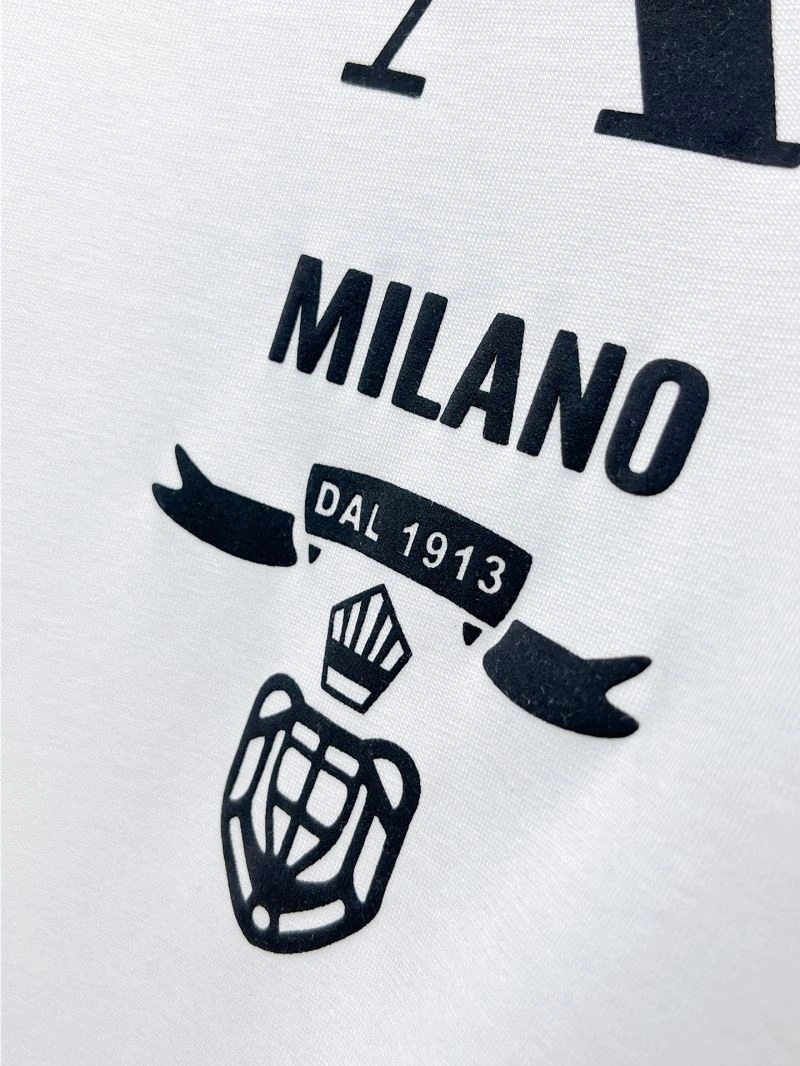 Lightweight Prada T-Shirts 170635