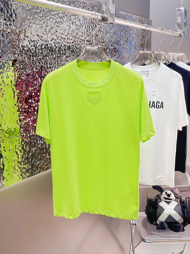 FashionForward Prada T-Shirts 170600