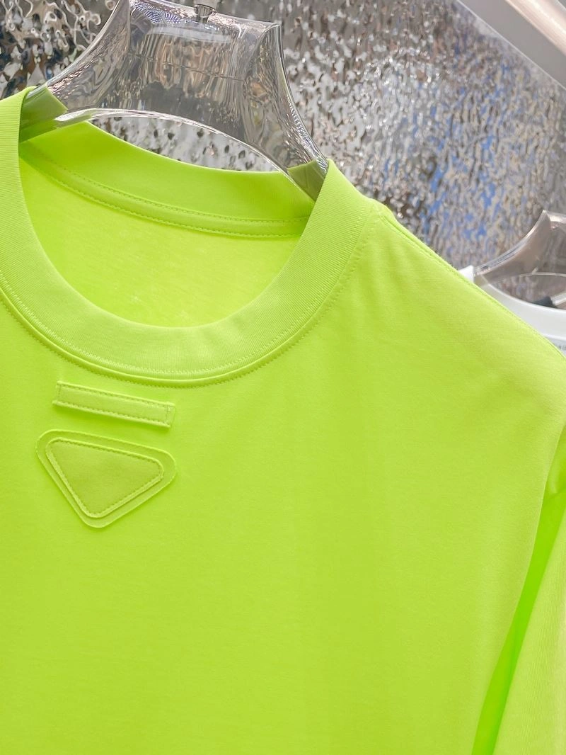 FashionForward Prada T-Shirts 170600