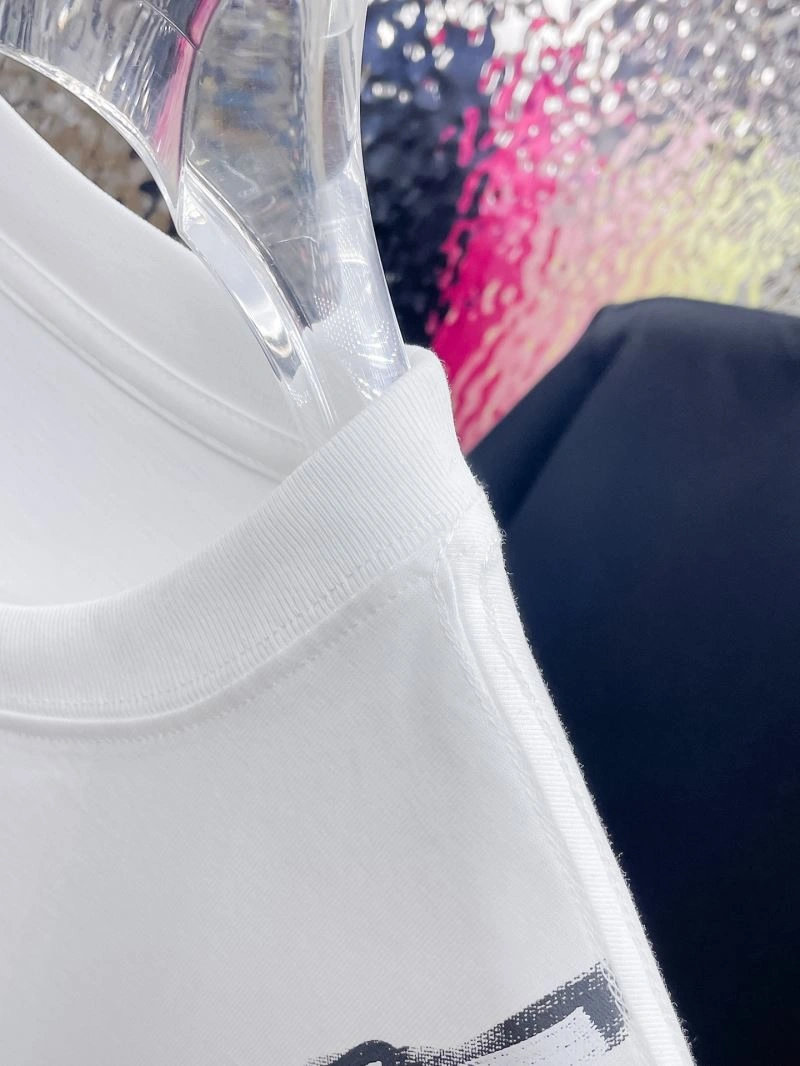 Prada T-Shirts Fashionable 170596