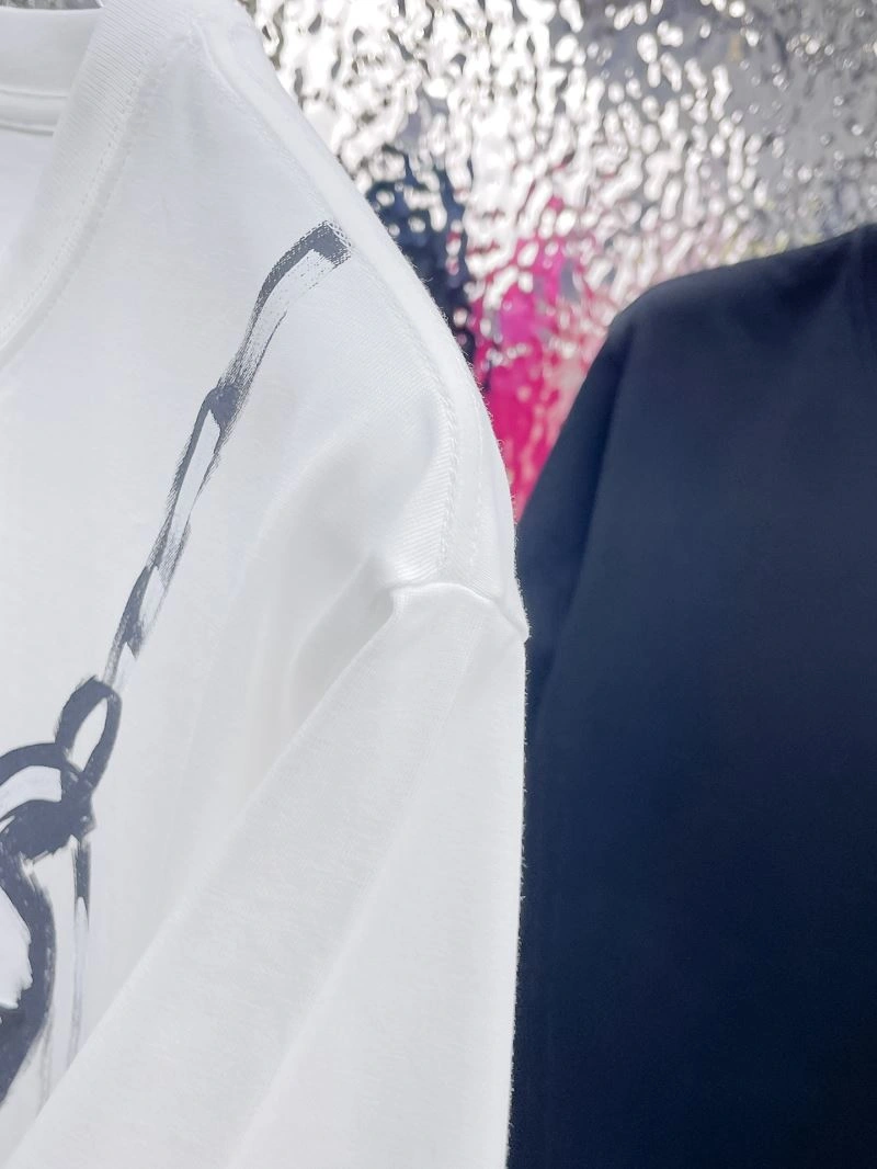 Prada T-Shirts Fashionable 170596