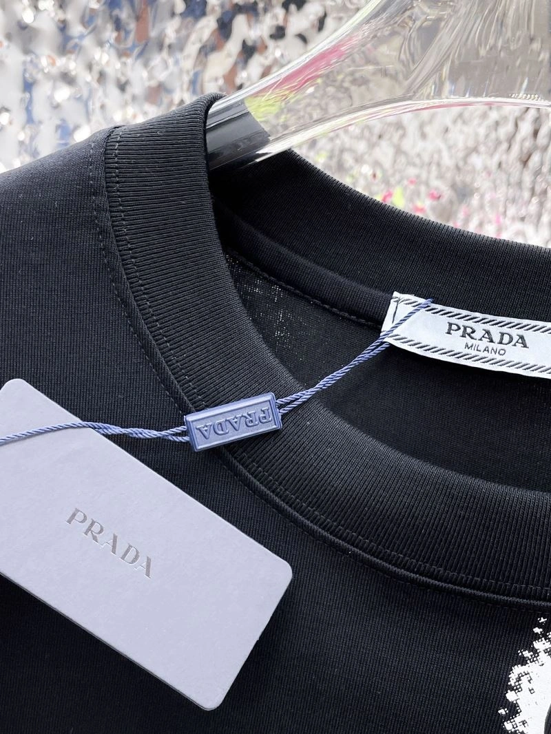 ModernLook Prada T-Shirts 170579