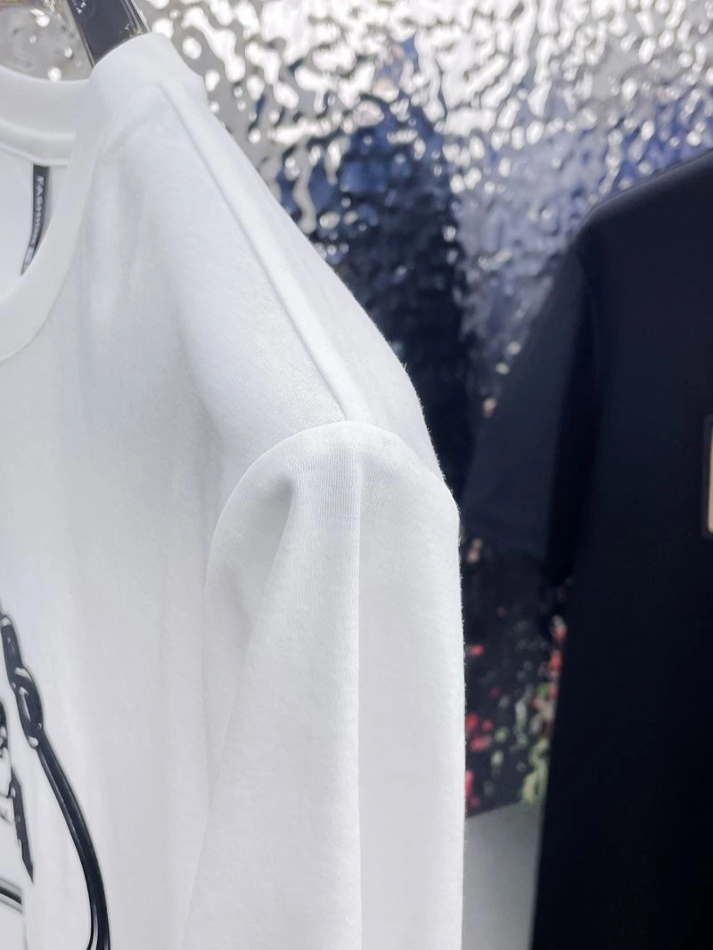 FashionForward Prada T-Shirts 170574