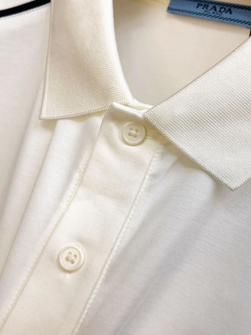 Prada T-Shirts Fashionable 170568