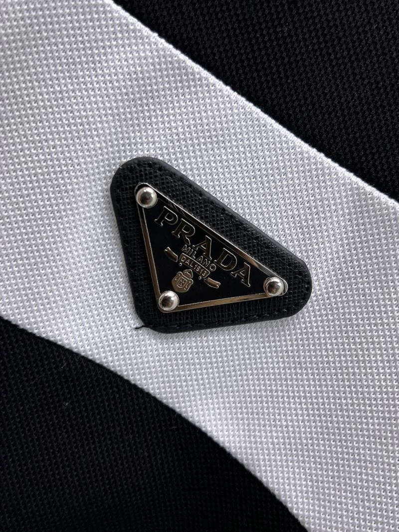 Compact Prada T-Shirts 170633