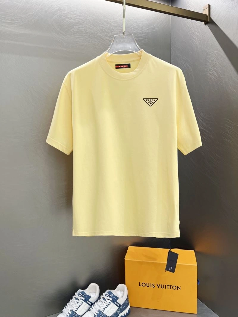 Prada T-Shirts EasyMatch 170560