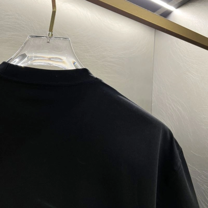 Seasonal Prada T-Shirts 170558