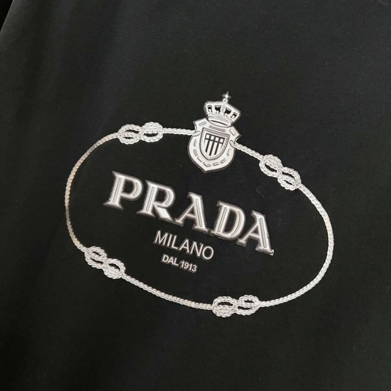 Seasonal Prada T-Shirts 170558