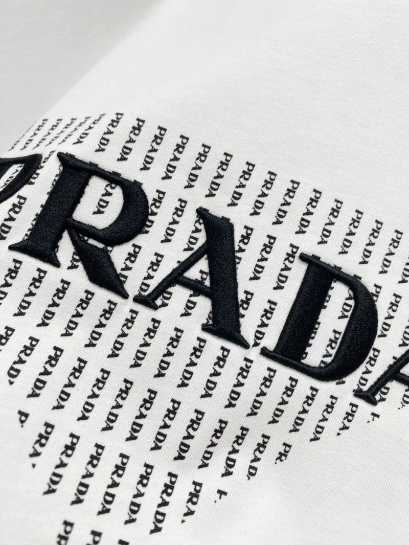 Vibrant Prada T-Shirts 170554