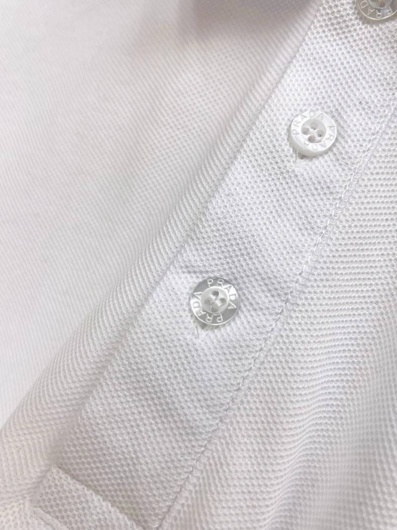 Prada T-Shirts ModernLook 170550