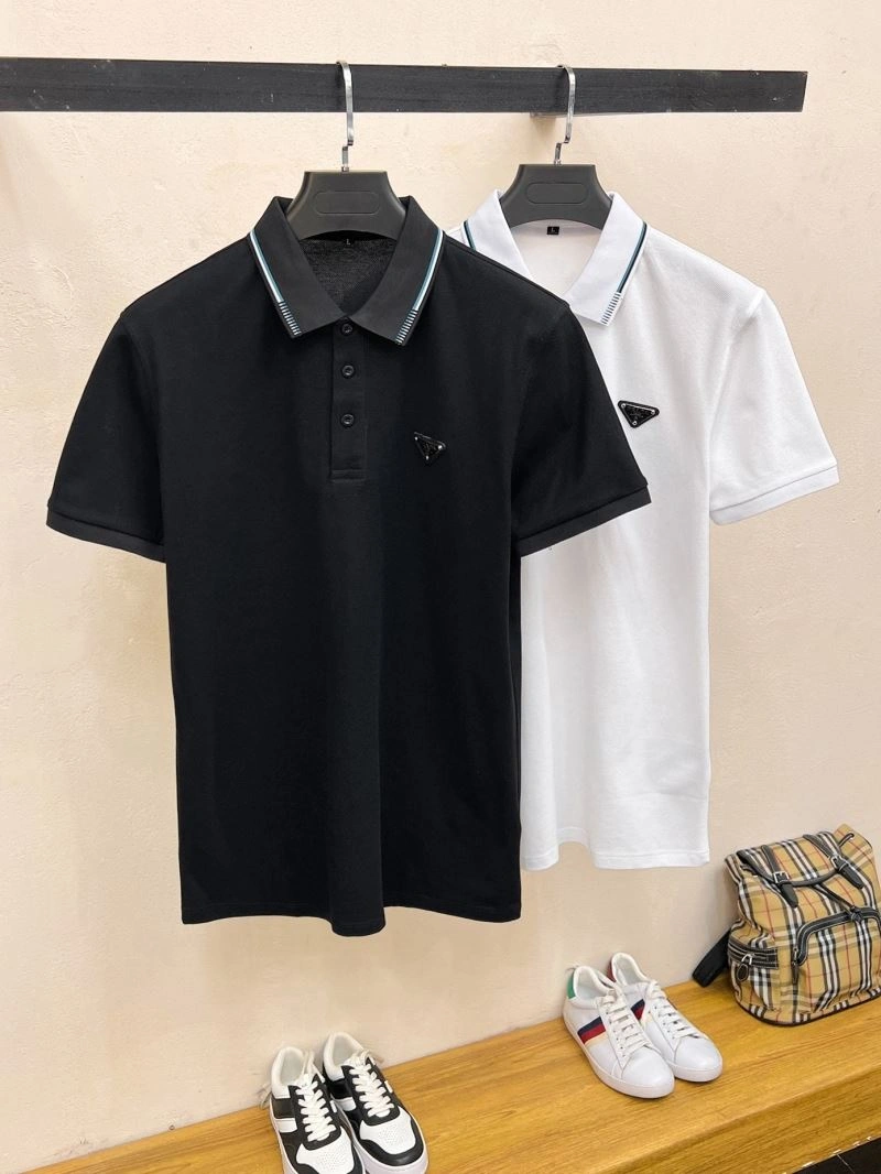 Classic Prada T-Shirts 170570