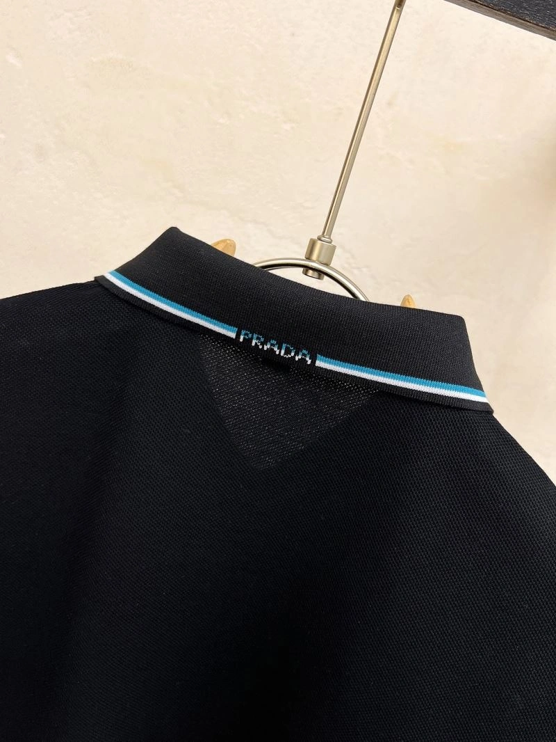 Classic Prada T-Shirts 170570