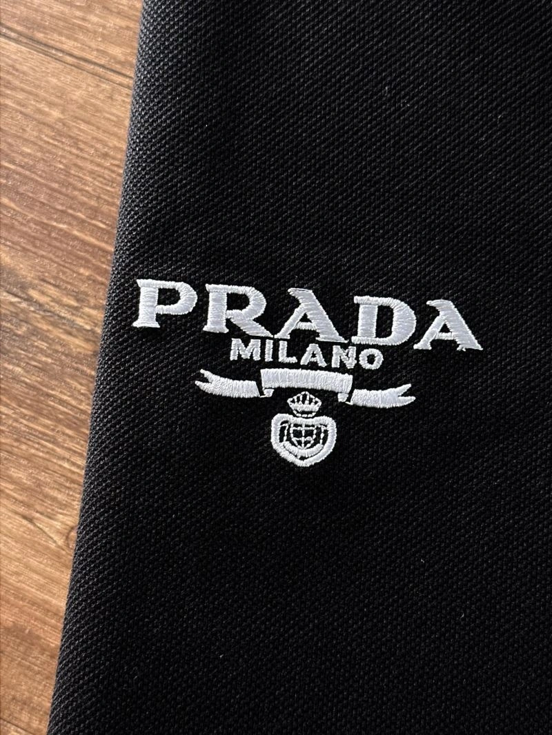 Bold Prada T-Shirts 170524