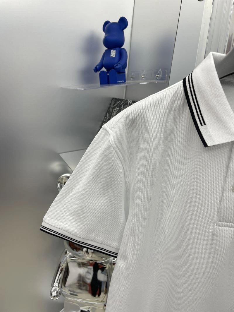 Minimalist Prada T-Shirts 170553