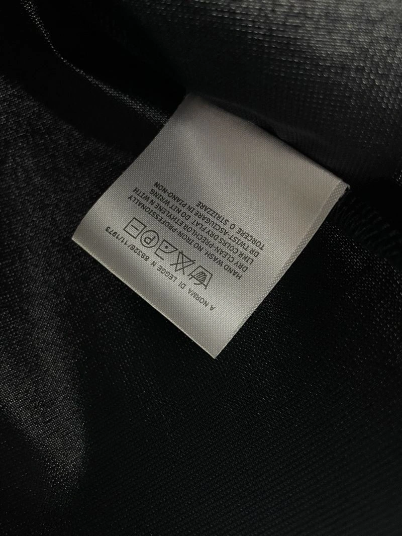 FashionForward Prada T-Shirts 170501