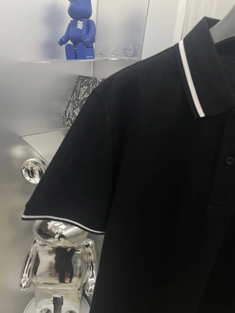 Breathable Prada T-Shirts 170623