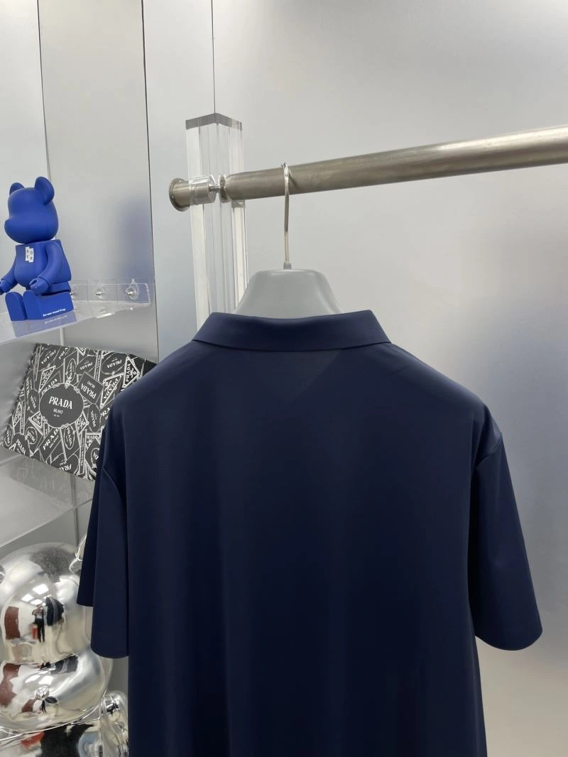 Trendsetting Prada T-Shirts 170533
