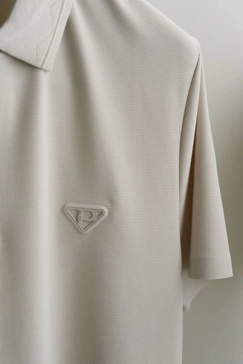 Prada T-Shirts Unisex 170495