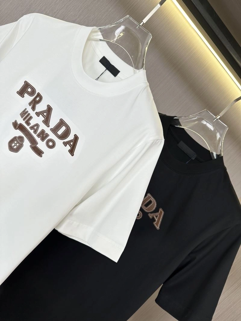 Prada T-Shirts FreshLook 169863