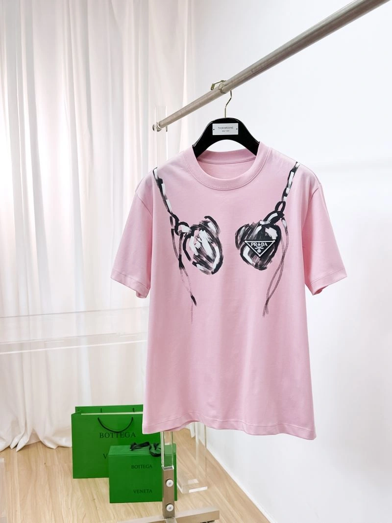 Lightweight Prada T-Shirts 169929