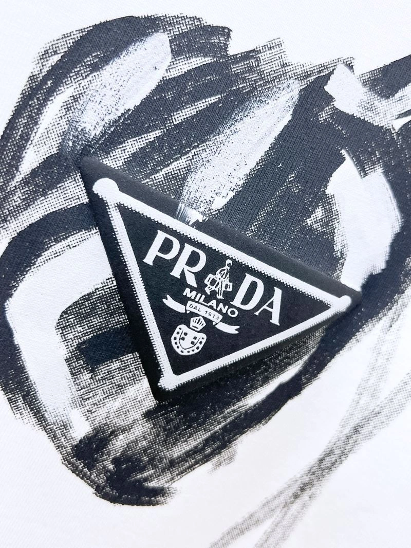 Durable Prada T-Shirts 169860