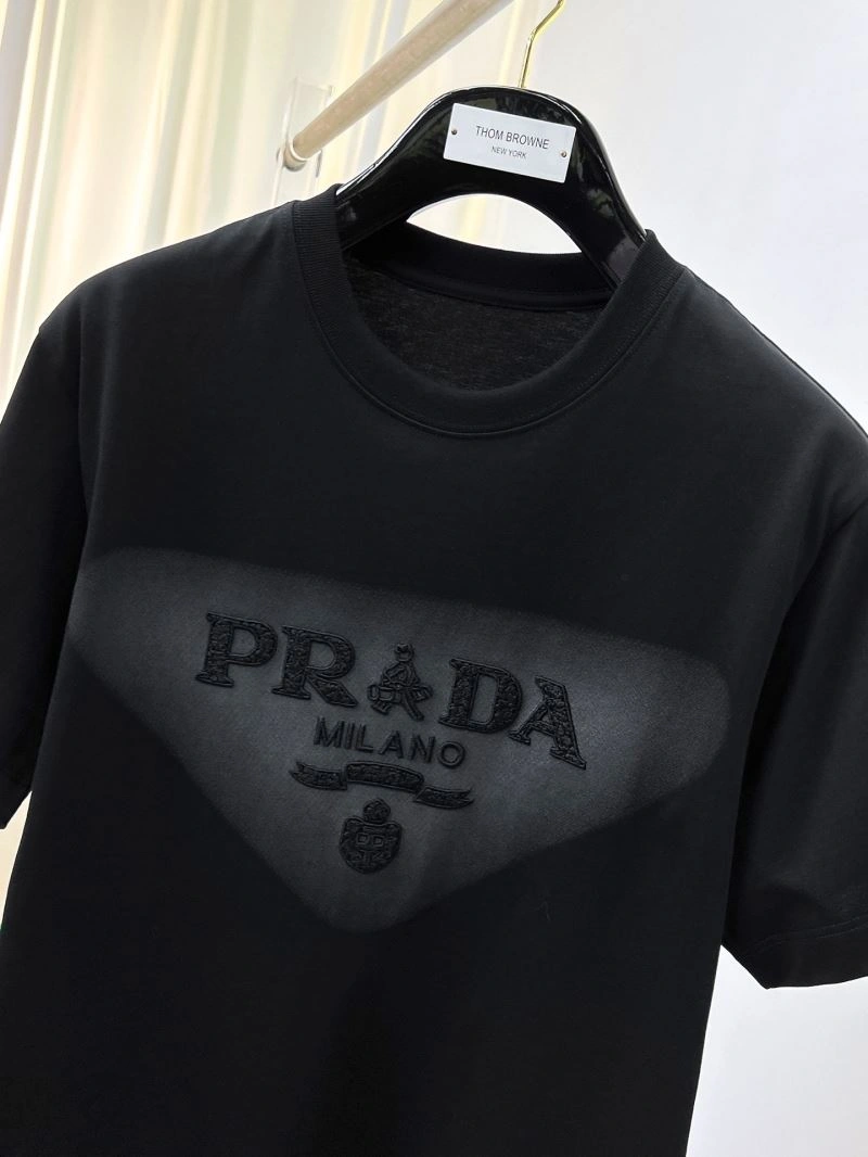 Fashionable Prada T-Shirts 169858