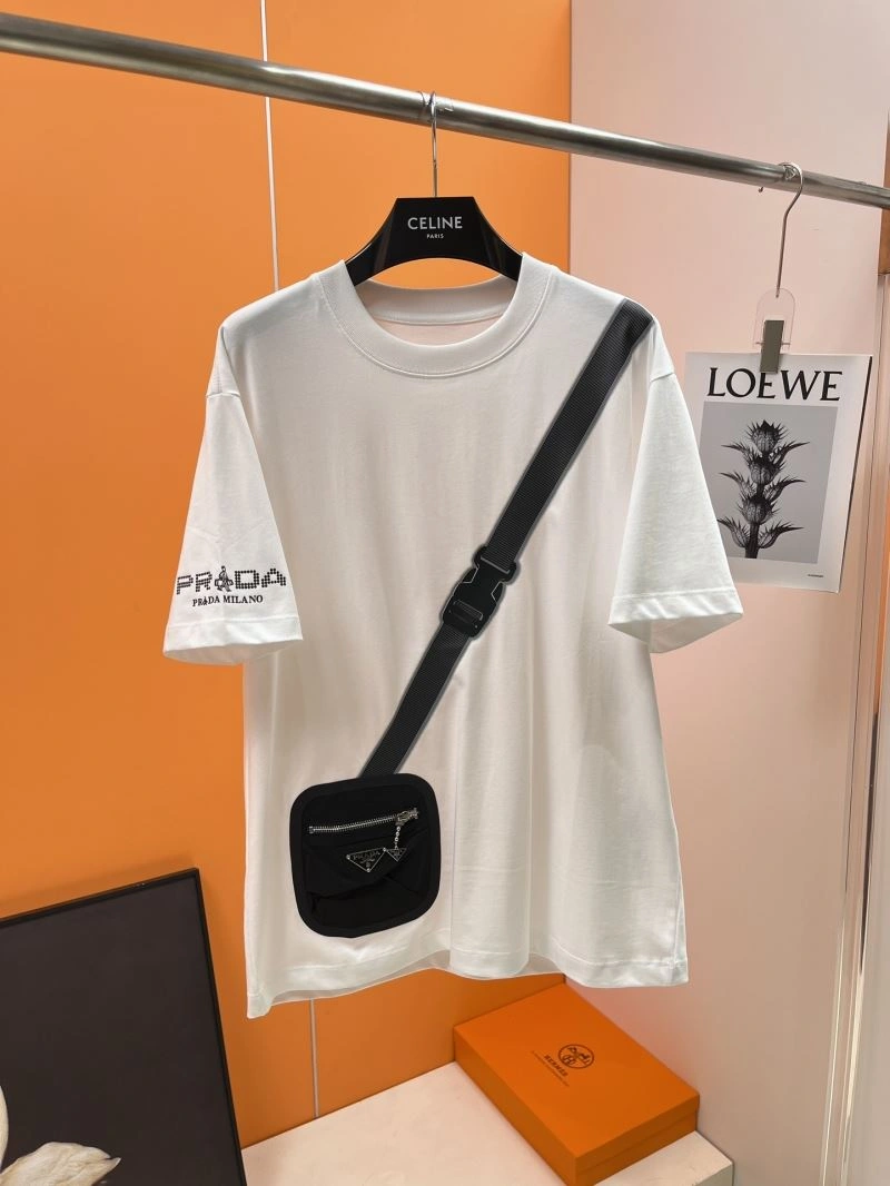 EyeCatching Prada T-Shirts 169841