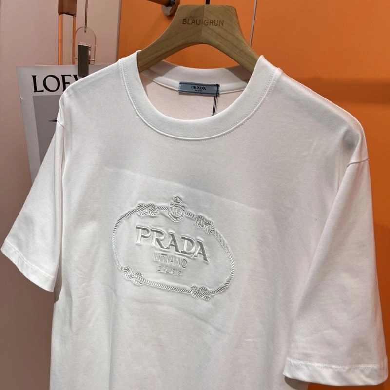 SmartChoice Prada T-Shirts 169856