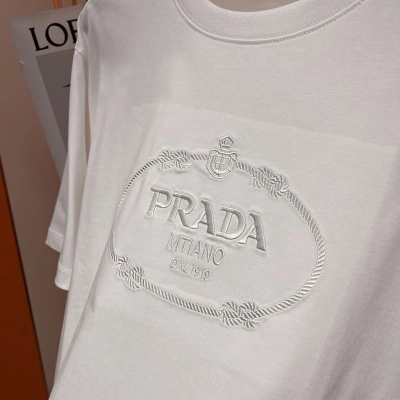 SmartChoice Prada T-Shirts 169856