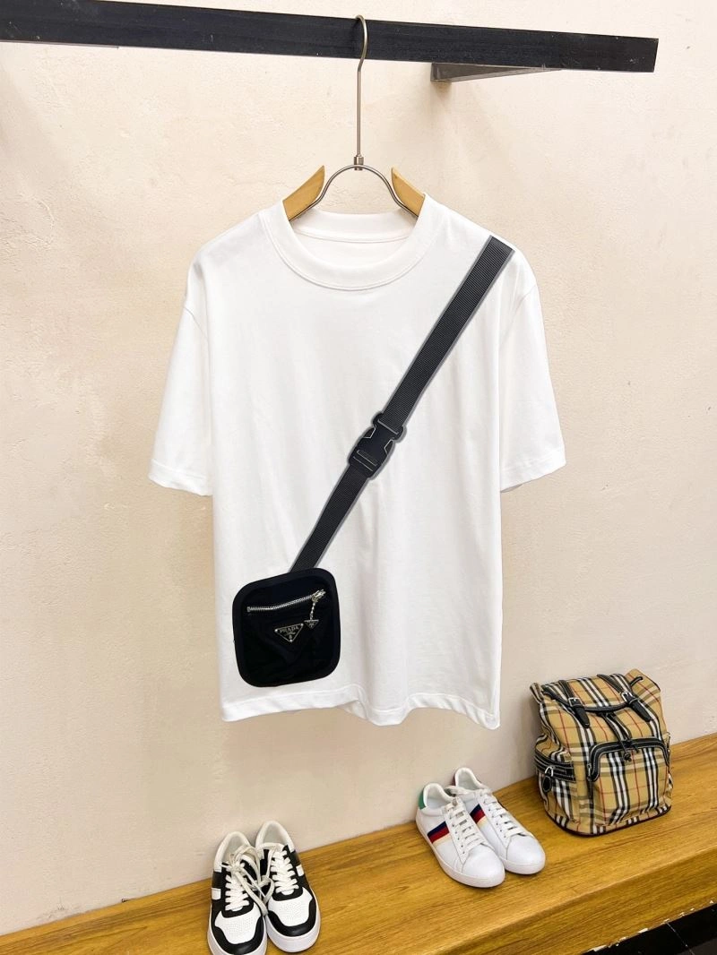 SmoothTexture Prada T-Shirts 169854