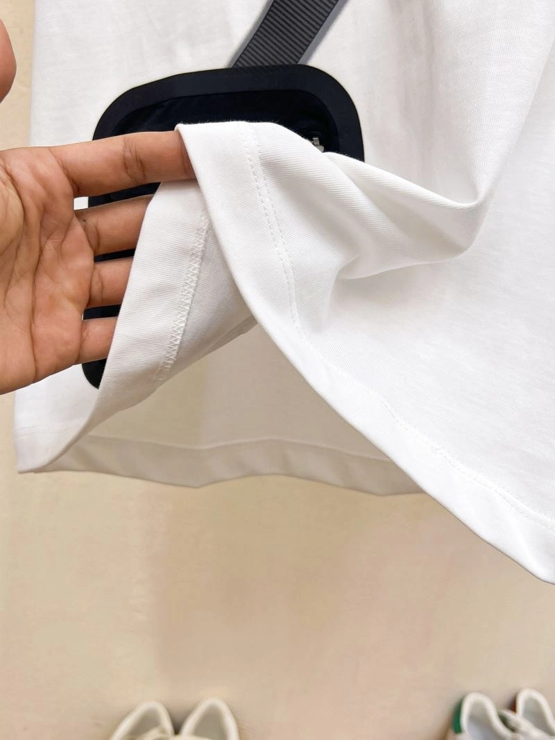 SmoothTexture Prada T-Shirts 169854