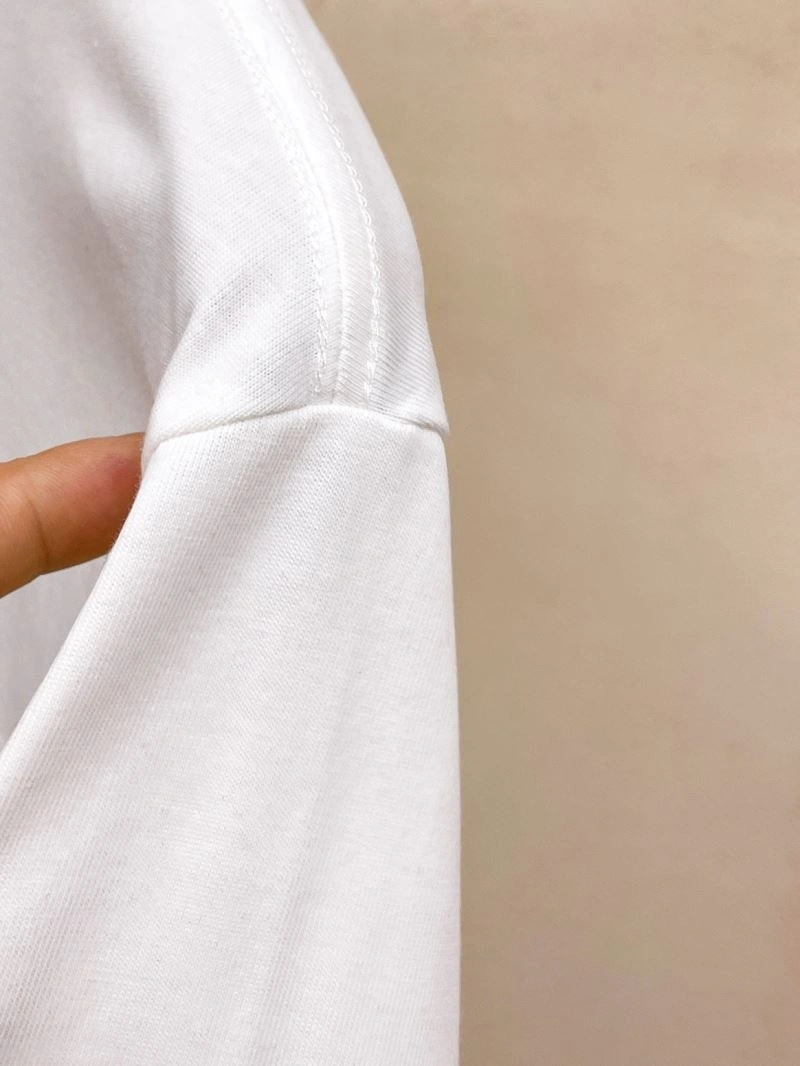 Timeless Prada T-Shirts 169890