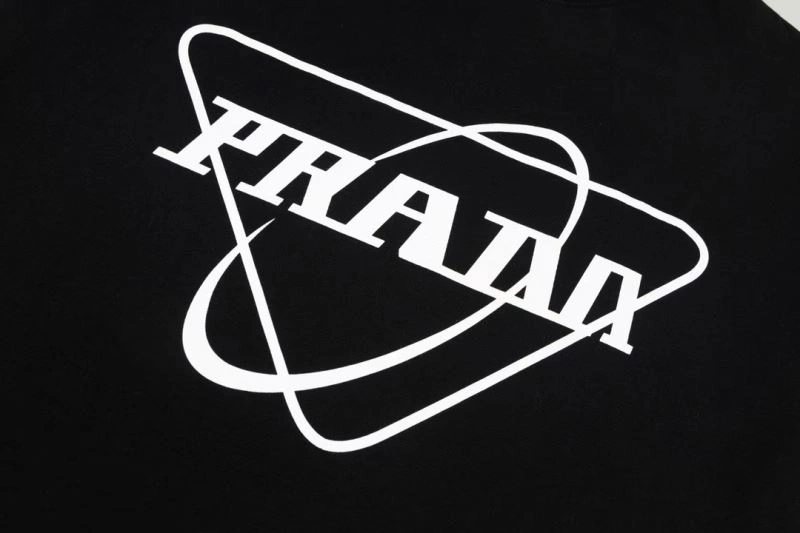Contemporary Prada T-Shirts 169891
