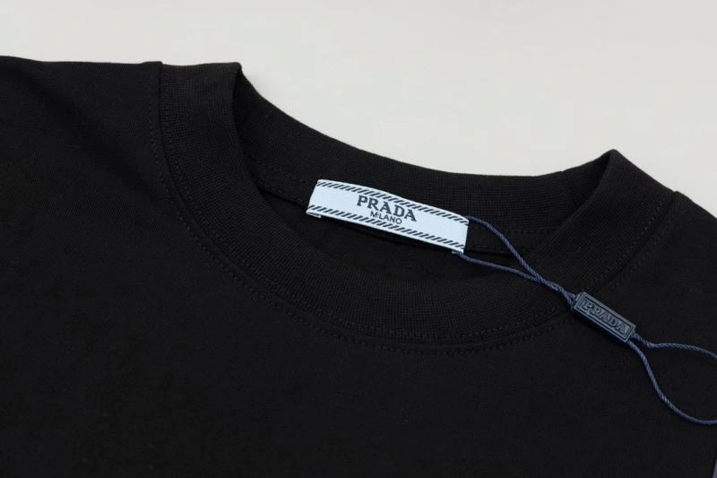 Contemporary Prada T-Shirts 169891