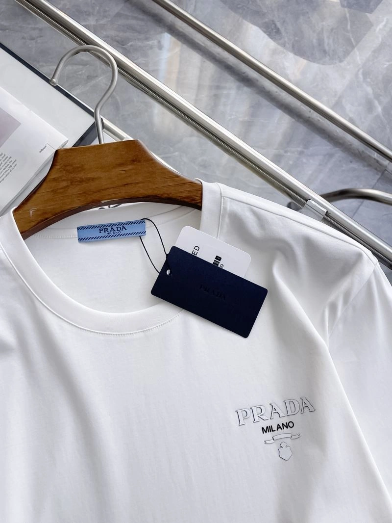 Modern Prada T-Shirts 169835