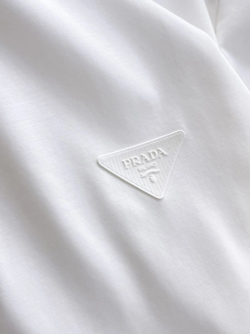 Breathable Prada T-Shirts 169829