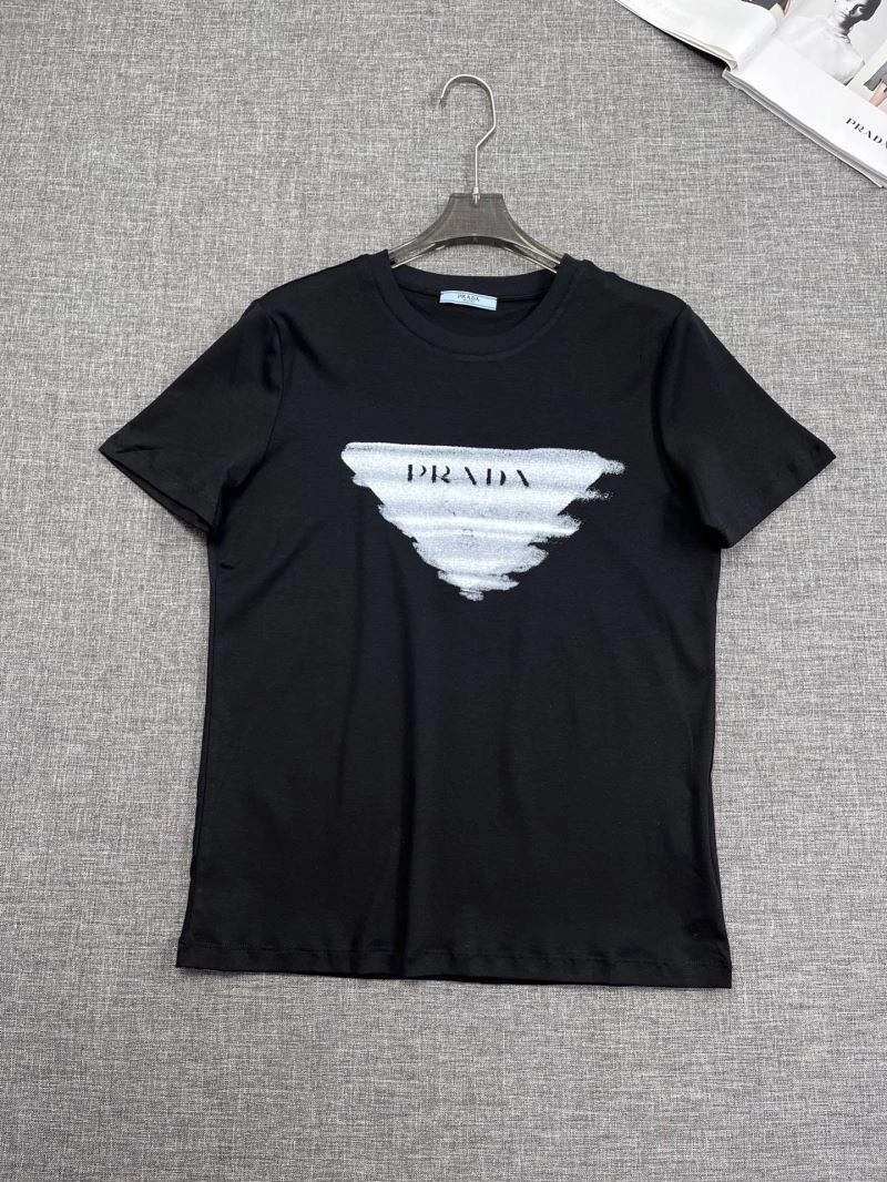 Prada T-Shirts Trendsetting 169807