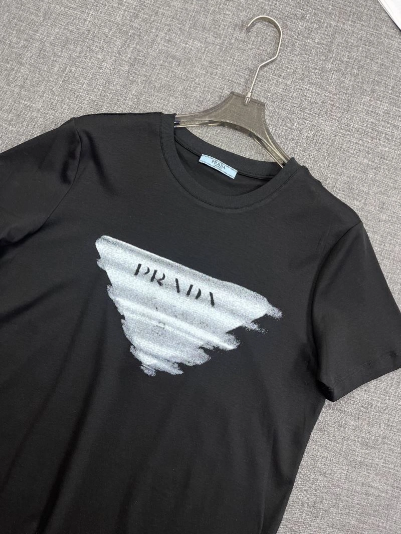 Prada T-Shirts Trendsetting 169807