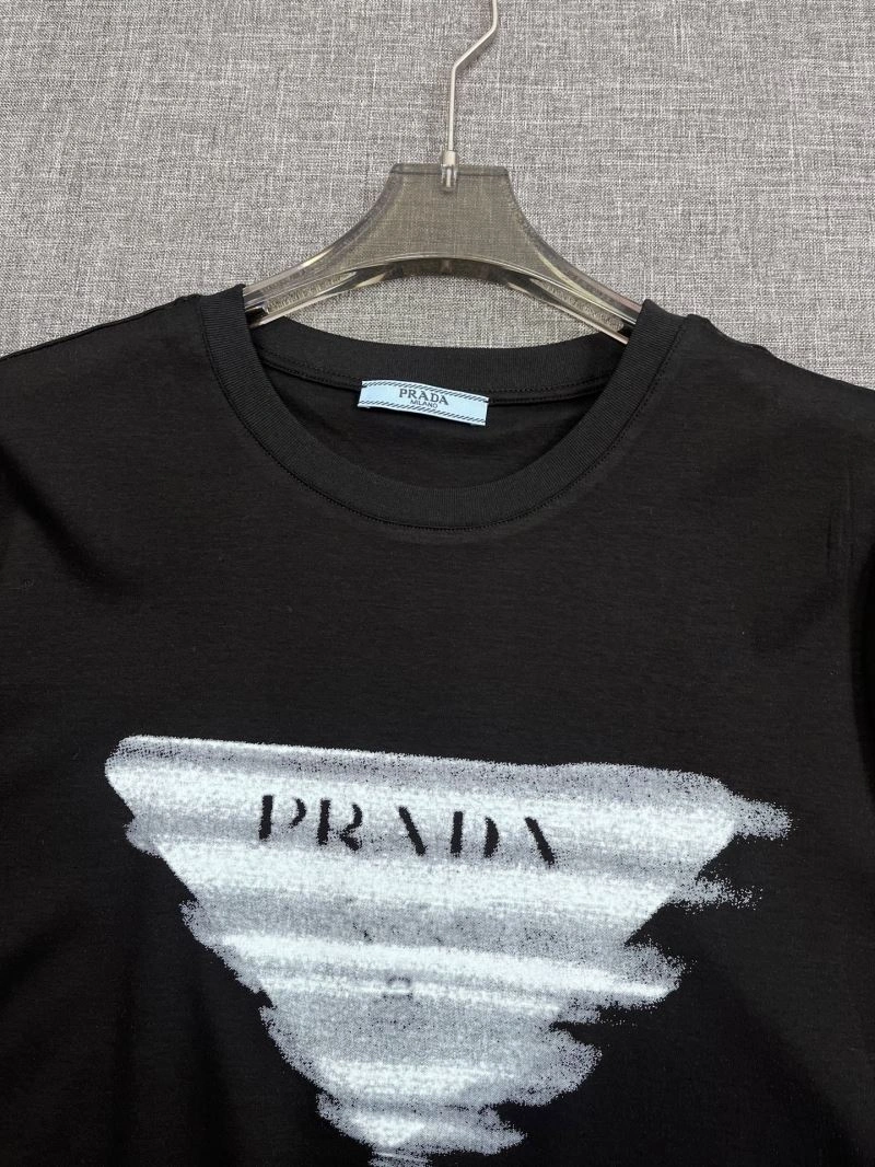Prada T-Shirts Trendsetting 169807