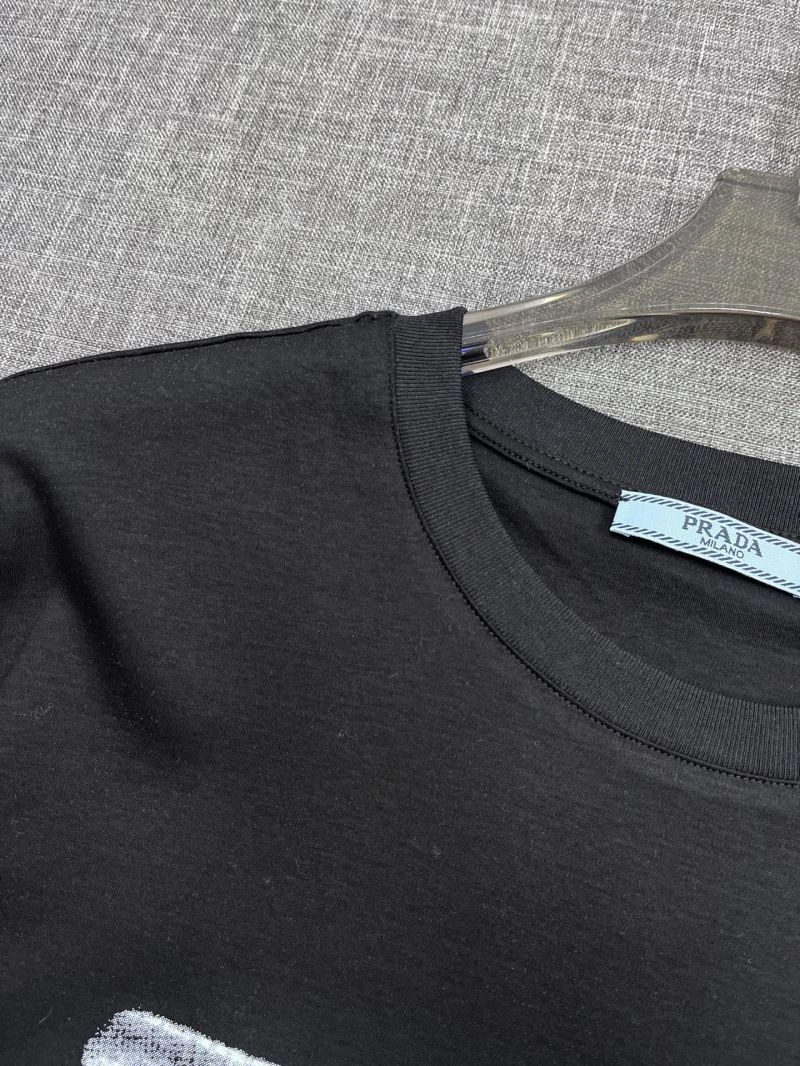 Prada T-Shirts Trendsetting 169807