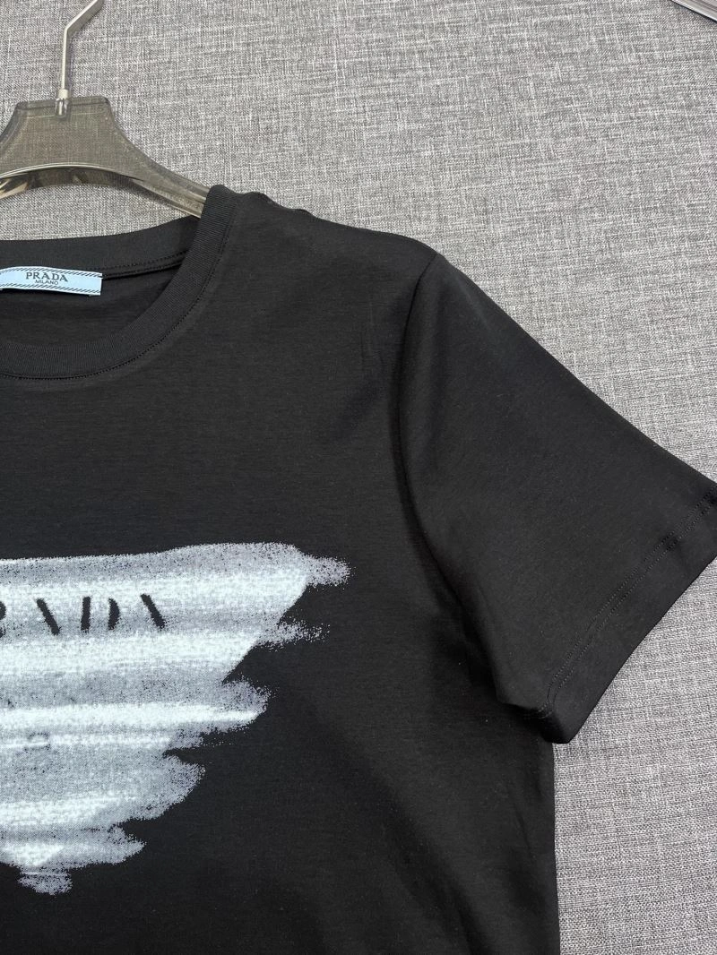 Prada T-Shirts Trendsetting 169807