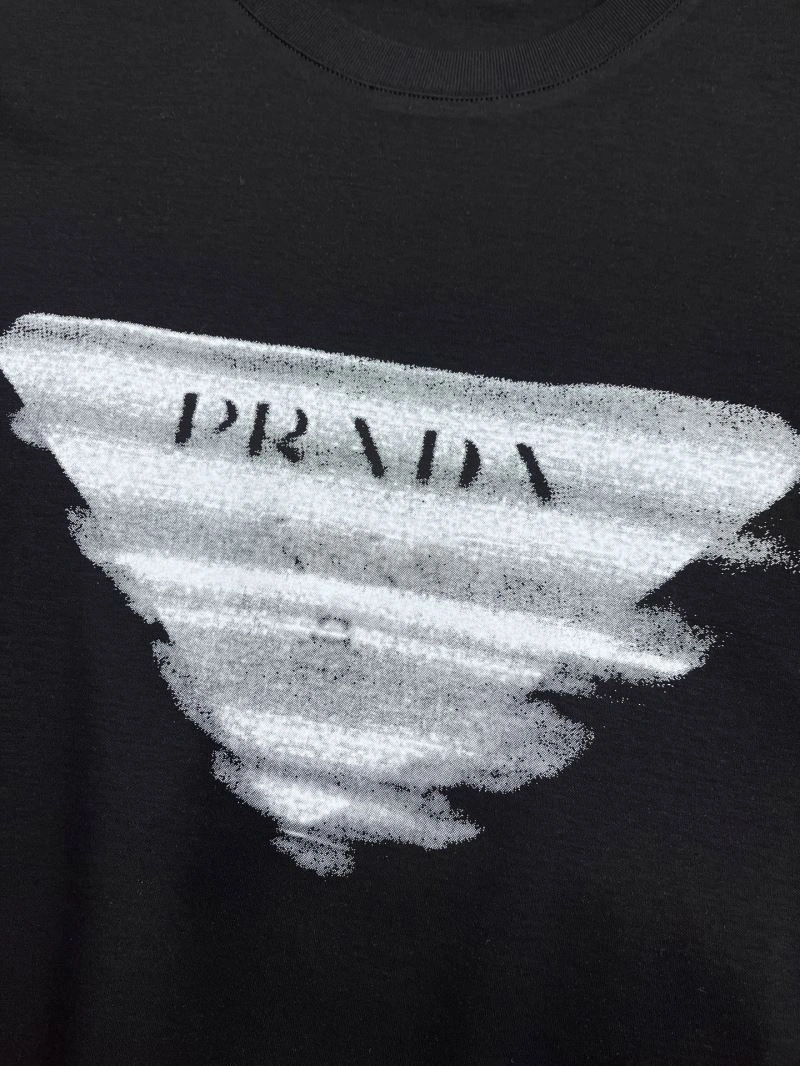 Prada T-Shirts Trendsetting 169807