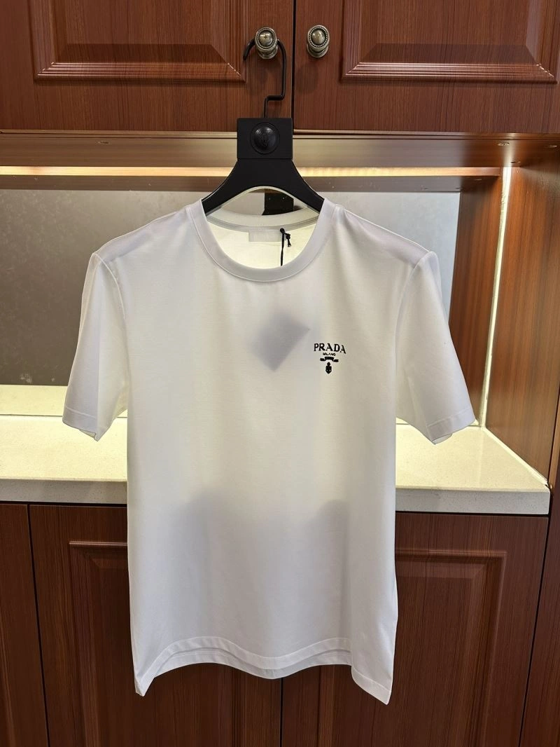 Sustainable Prada T-Shirts 169806
