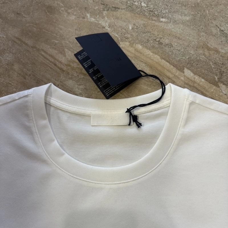 Sustainable Prada T-Shirts 169806
