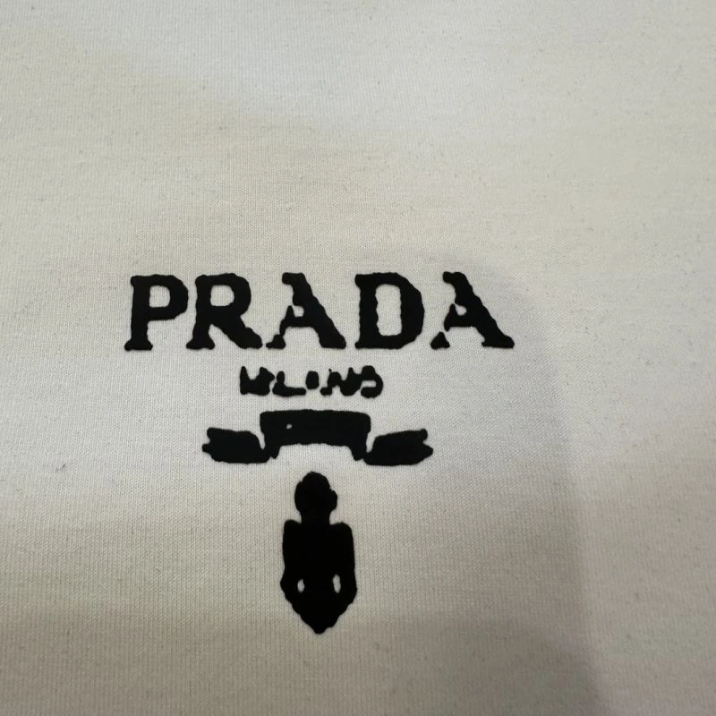 Sustainable Prada T-Shirts 169806