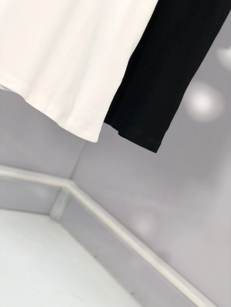 Elegant Prada T-Shirts 169819