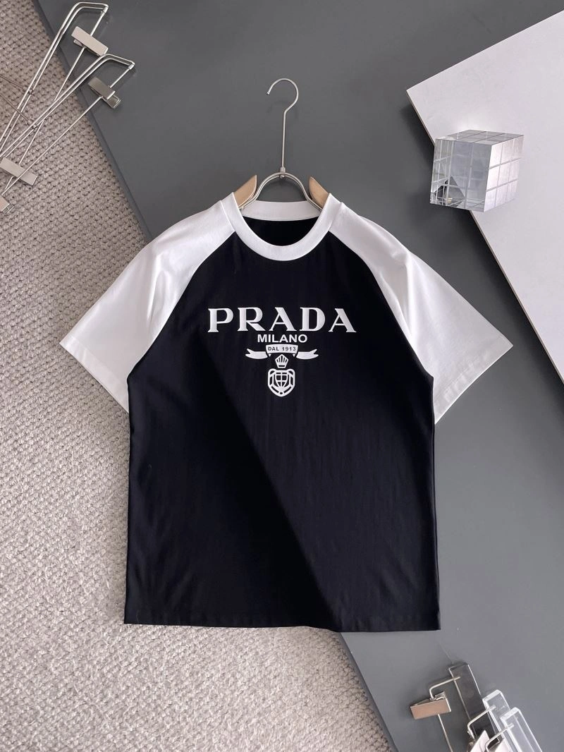Prada T-Shirts WellDesigned 169834