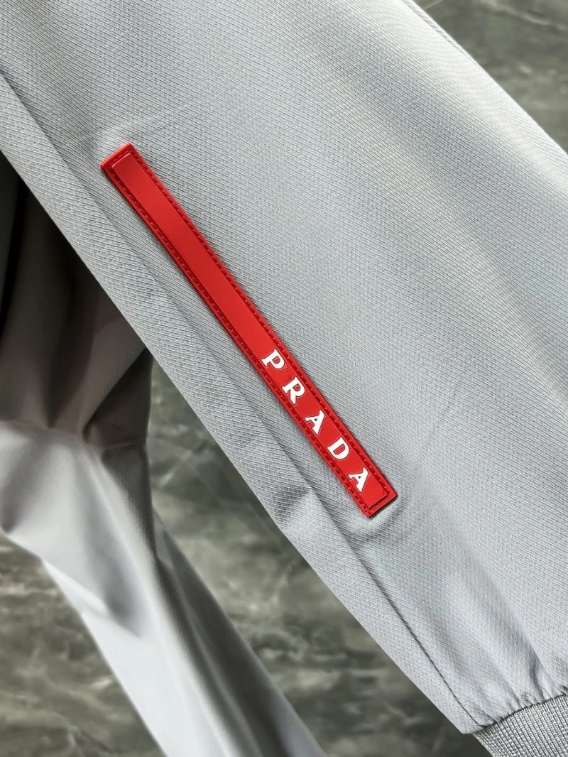 Premium Prada T-Shirts 169791
